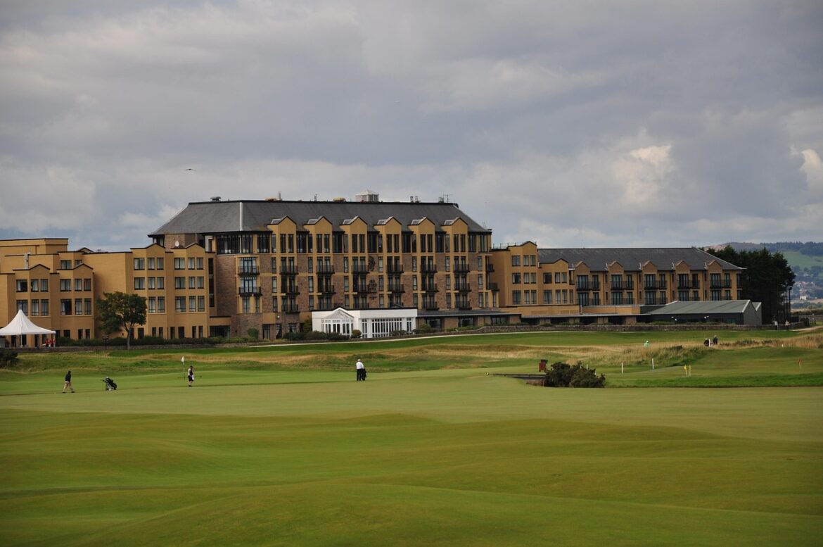 Driving Success: Exploring Top Public Golf Courses With Exceptional Driving Ranges